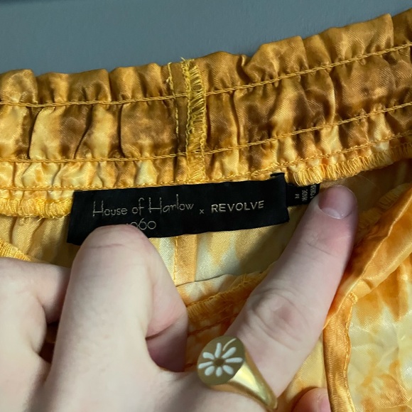 House of Harlow 1960 x Revolve Sofia Richie Louisa Top and Alyssa Shorts Set - Picture 8 of 9